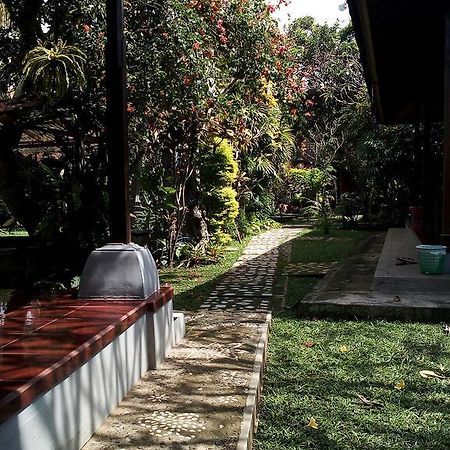 Madra Homestay Ubud  Exterior photo