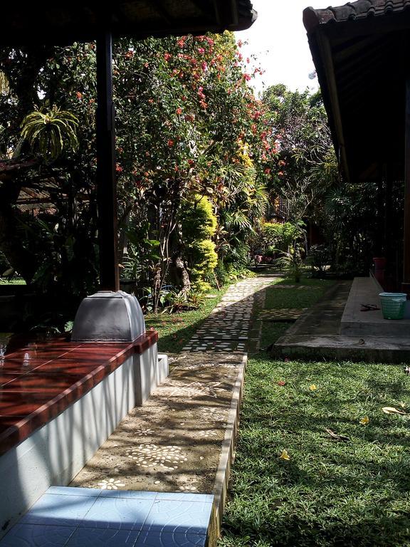 Madra Homestay Ubud  Exterior photo