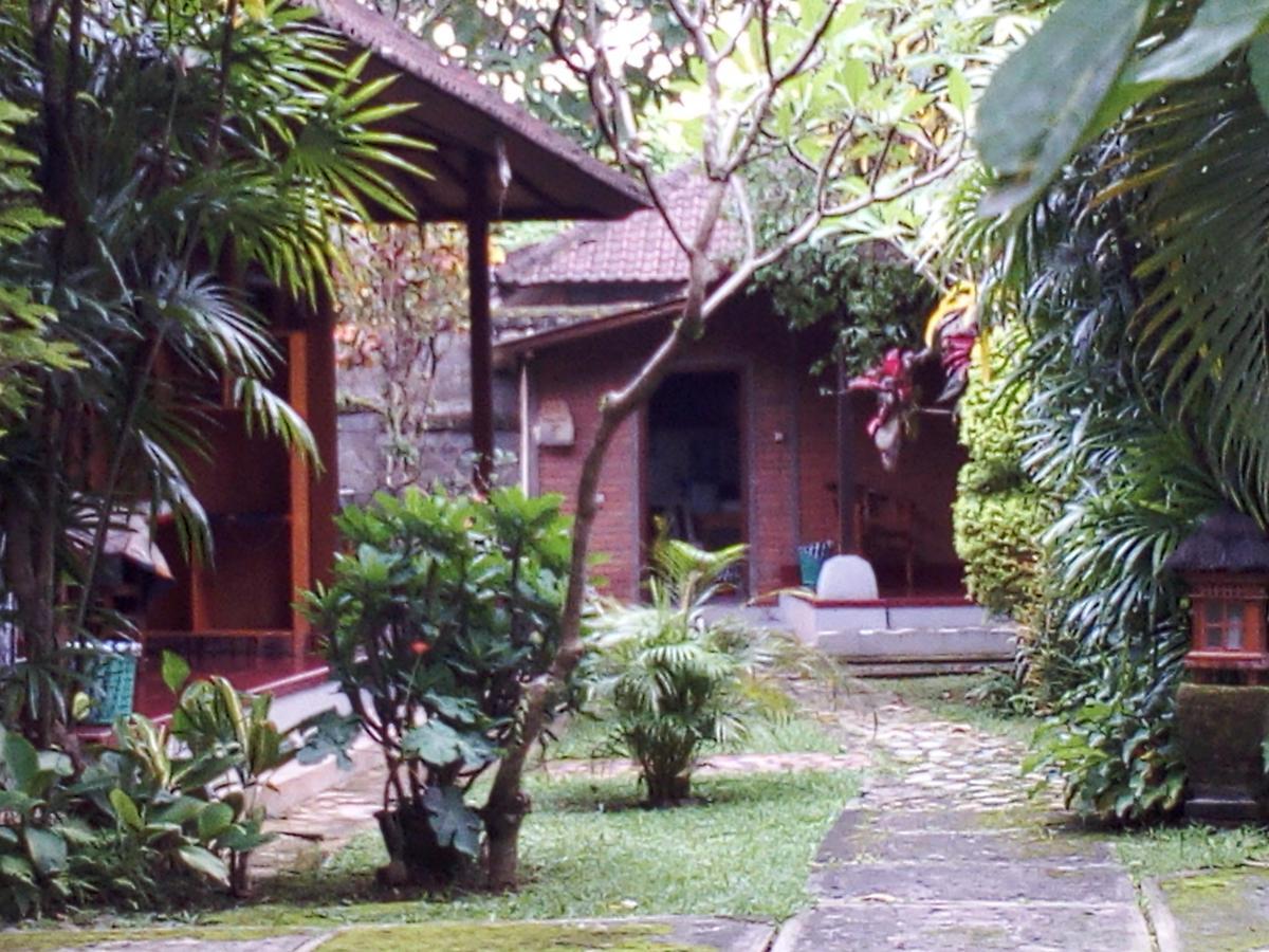 Madra Homestay Ubud  Exterior photo