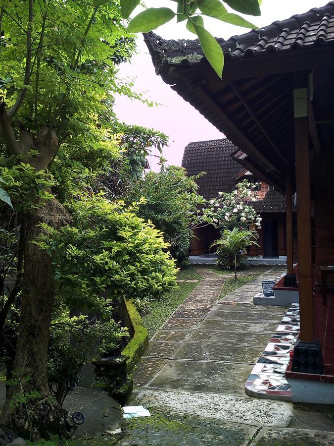 Madra Homestay Ubud  Exterior photo